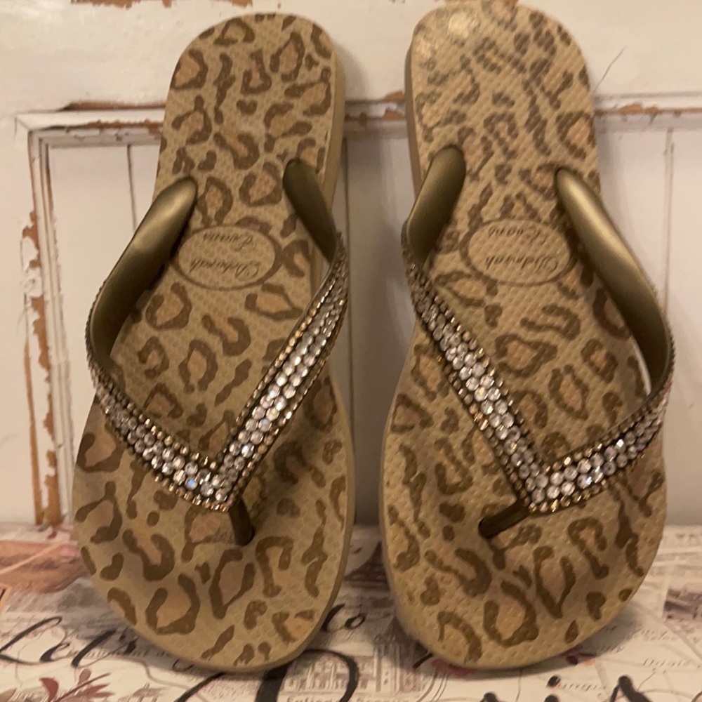 Deborah Evans crystal camo flip flops